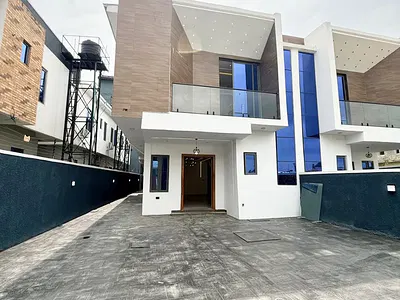 4 Bedroom Semi-Detached Duplex with Swimming Pool, BQ — Ajah, Lagos