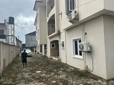 Lovely Room and Palour — Lekki, Lagos