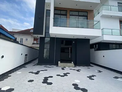 5 Bedroom Detached Duplex with BQ — Lekki, Lagos