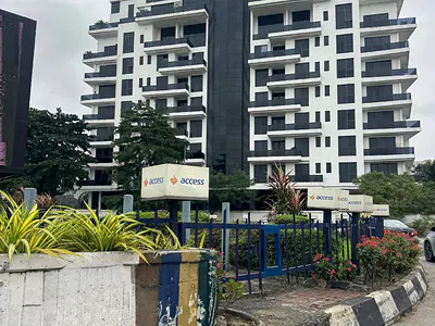 3 Bedroom Apartment with BQ, Pool, Gym & Elevator — Ikoyi, Lagos