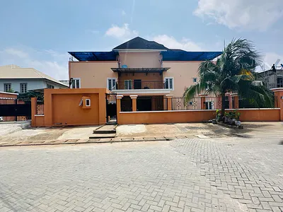 Spacious 1bedroom Apartment with Swimming Pool — Lekki, Lagos