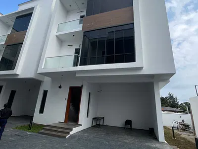 5 Bedroom Terraced Duplex — Lekki, Lagos