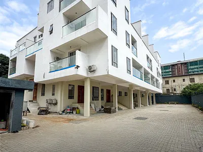 4 Bedroom Terrace Duplex — Victoria Island (VI), Lagos