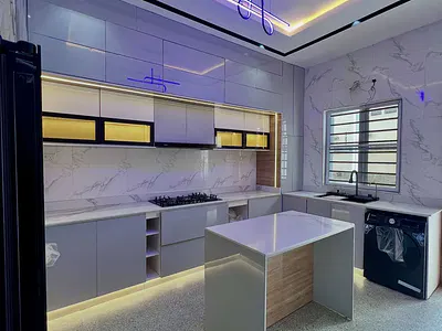 5 Bedroom Detached Duplex with Swimming Pool — Lekki, Lagos