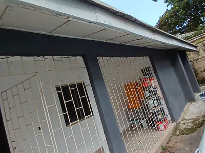 Well Renovated 2 Bedroom Bungalow — Asokoro Abuja by Presidential Villa, Asokoro District, Abuja