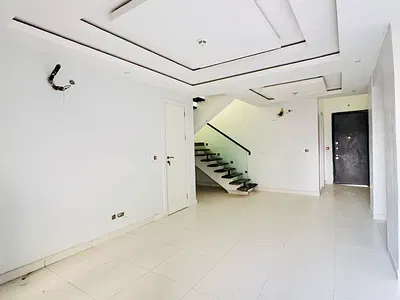 Luxury 4 Bedroom Terraced House with BQ — Lekki, Lagos