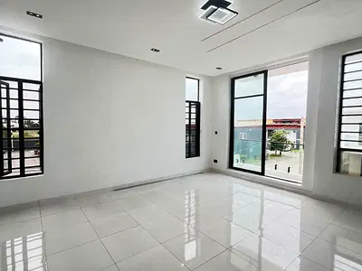 Luxury 5 Bedroom Fully Detached Duplex with BQ — Lekki, Lagos