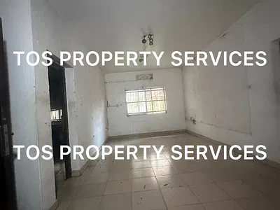3 Bedroom Flat in an Estate in a Large Compound — Yaba, Lagos