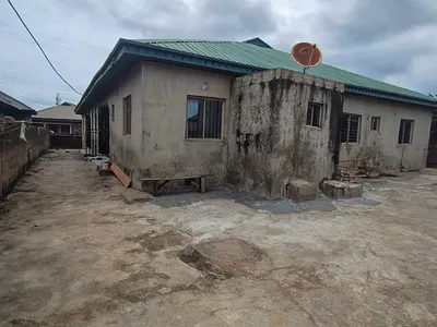 Pop 2 Bedroom Flat with En-Suite — Short Drive From Magboro, Orimerummu, Asese, Ibafo, Ogun