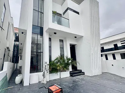 Luxury 5 Bedroom Fully Detached Duplex — Chevron Lekki, Lekki, Lagos
