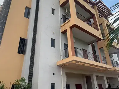 A Very Good Serviced 3-Bedroom Flat — Off Next Cash & Carry Road., Jahi, Abuja