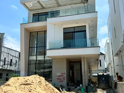 Stunning 5 Bedroom Detached Duplex + BQ, Pool, Gym, Cinema, Elevator — Lekki, Lagos