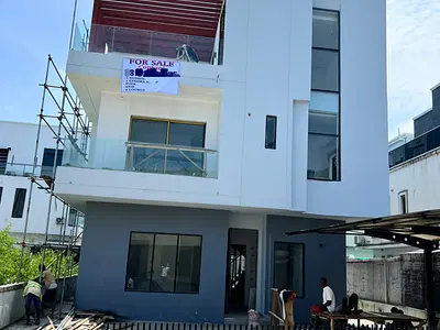 Serene 6 Bedroom Detached Duplex + Pool, Gym, Cinema, Elevator, BQ — Lekki, Lagos