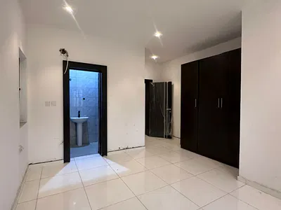 Well Maintained 5 Bedroom Commercial Property — Admiralty, Lekki Phase 1, Lekki, Lagos