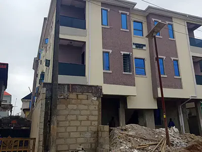 Newly Built Mini Flat with 2 Toilets and 2 Bathrooms — Western Avenue, Surulere, Lagos