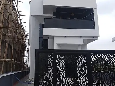 Sterling 4 Bedroom Duplex with C of O — Mowe Town, Ogun