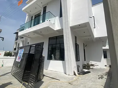 A Well Built 5 Bedroom Fully Detached Duplex with BQ — Ajah, Lagos