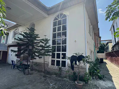 One Bedroom Apartment — Osapa, Lekki, Lagos