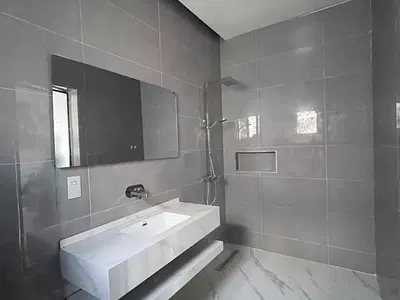 Luxury 4 Bedroom Terraced Duplex with Excellent Facilities — Lekki, Lagos