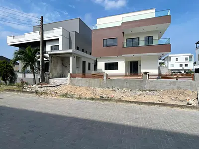 5 Bedroom Detached Duplex with Excellent Facility — Osapa London, Lekki, Lagos