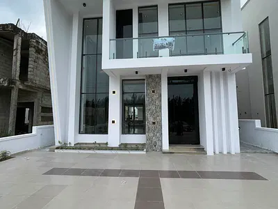 5 Bedroom Detached Duplex with Swimming Pool — Ikota, Lekki, Lagos