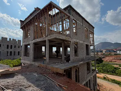Luxury 5-Bedroom Terrace Duplex with Multiple Living Spaces — Asokoro District, Abuja