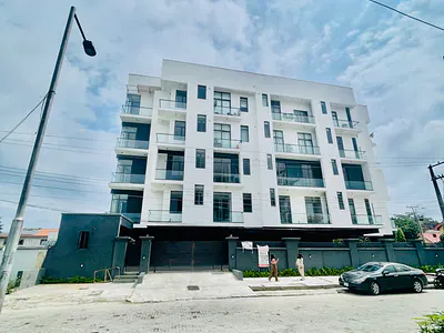 3 Bedroom Luxurious Apartment — Off Admiralty Way, Lekki Phase 1, Lekki, Lagos
