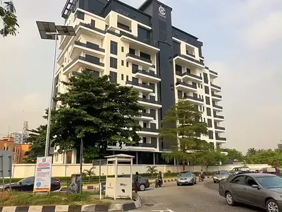 Luxurious 3bedroom Apartment and a BQ with Pool, Gym &reception — Ikoyi, Lagos