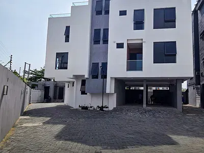 4 Bedroom Maisonette — Lekki, Lagos