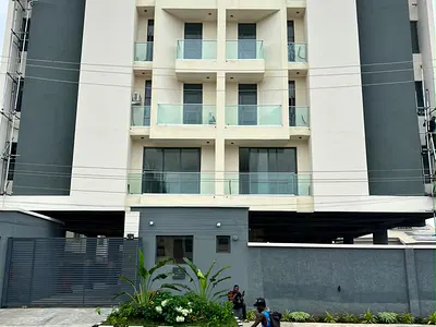 Beautiful 2 Bedroom Apartment with Pool and Gym — Lekki Phase 1, Lekki, Lagos