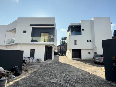 Well Build 4 Bedroom Semi Detached Duplex — Lekki, Lagos
