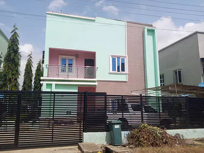 5 Bedroom Detached Duplex — Lugbe District, Abuja