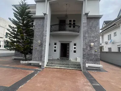 Massive Luxury 4bedrooms Fully Detached House with BQ & Ac Installed — Lekki, Lagos
