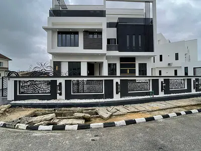 Contemporary 7 Bedroom Detached Duplex + BQ, Pool, Elevator, Cinema — Lekki, Lagos