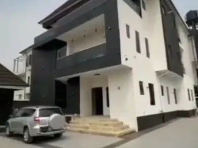 7 Bedroom Duplex with Penthouse, Asaba, Delta, House for Sale