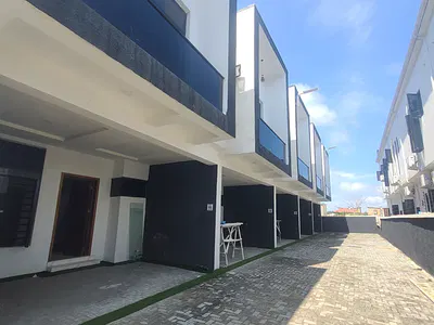 4 Bedroom Terrace — Ikota GRA, Ikota, Lekki, Lagos