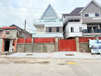 Astoundingly Built 4 Bedroom Semi Detached Duplex in a Nice Estate — Gbagada, Lagos