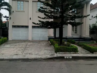 Six Bedroom Detached Duplex with BQ — Nicon Town, Lekki, Lagos