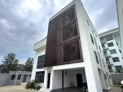 5 Bedroom Detached House with Pool — Banana Island, Ikoyi, Lagos