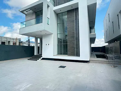 Well Built 5 Bedroom Detached Duplex with Cinema, Elevator, Pool &2BQ — Ikoyi, Lagos