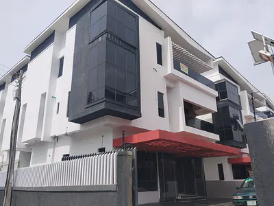 5 Bedroom Detached House with BQ — Lekki, Lagos