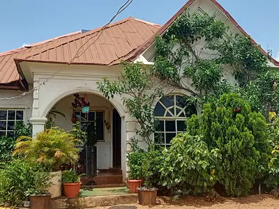 4 Bedroom Detached Bungalow — Opposite Lajuba Plaza, Jos North, Plateau