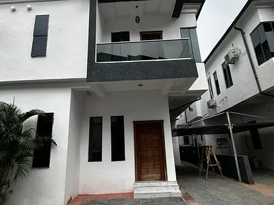 4 Bedroom — Lekki, Lagos