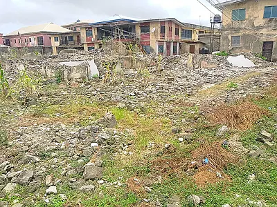 2 Full Plot of Land with Building