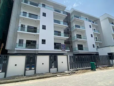 Spacious 3 Bedroom Apartment with Elevator & Gym — Lekki Phase 1, Lekki, Lagos