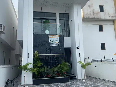5 Bed — Ikota, Lekki, Lagos