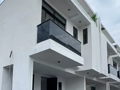 Beautiful 5 Bedroom Detached Duplex with Swimming Pool — Sangotedo, Ajah, Lagos