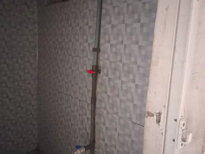 2 Bedroom Fourth Floor Flat — Shitta/Surulere/Surulere, Surulere, Lagos