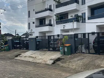 4 Bedroom Detached Duplex with BQ — Arowojogbe Estate, Mende, Maryland, Lagos