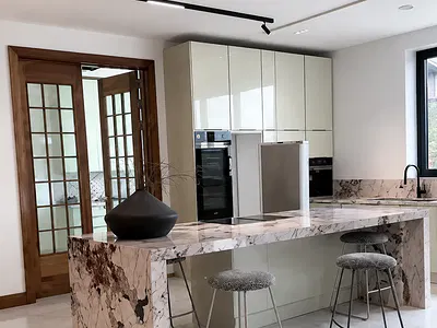 5 Bedroom Penthouse — Ikoyi, Lagos